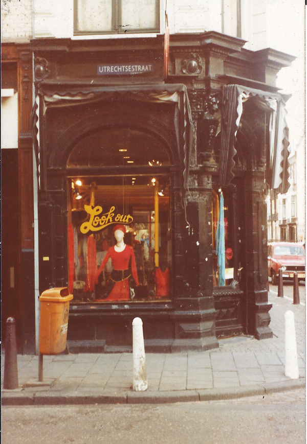 vrouwenwinkel looK Out Mode, Amsterdam